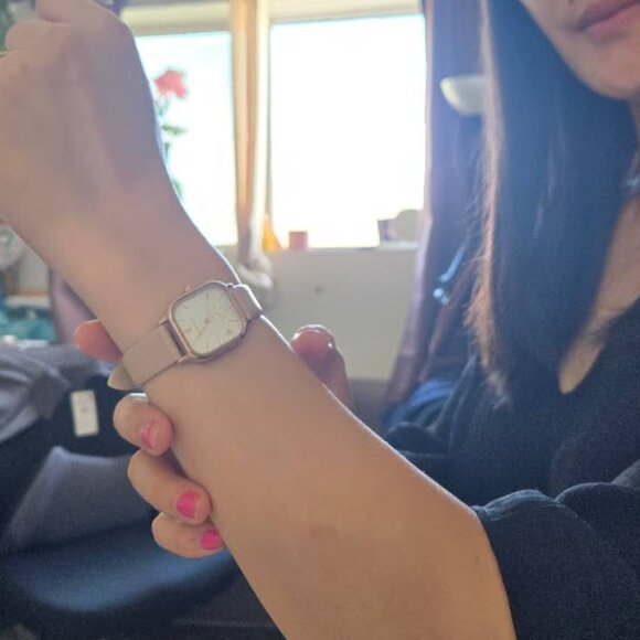 Square Quantz Lady's Watch - Picture 5 of 5